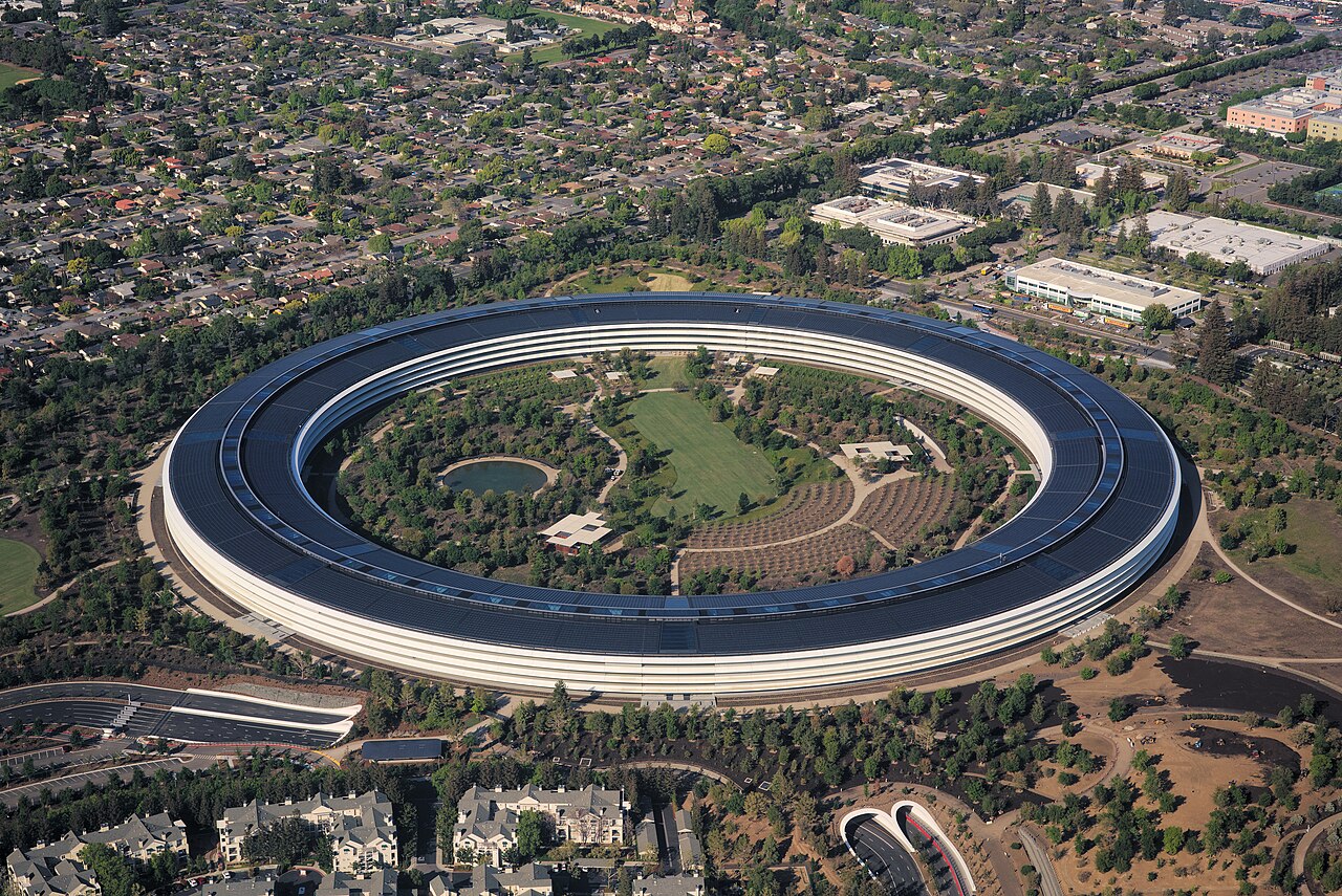 Apple Berkomitmen Investasi $1 Miliar di Indonesia